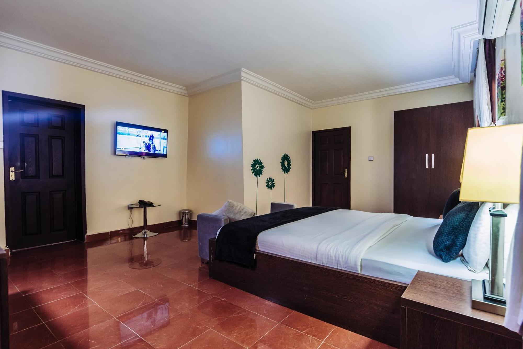 Tranquil Mews Hotel Jabi Exterior photo