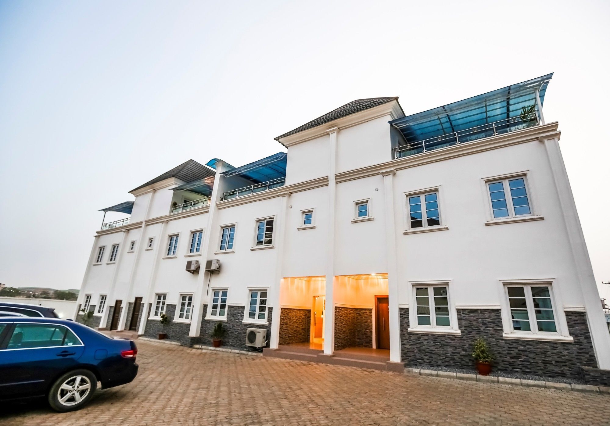 Tranquil Mews Hotel Jabi Exterior photo